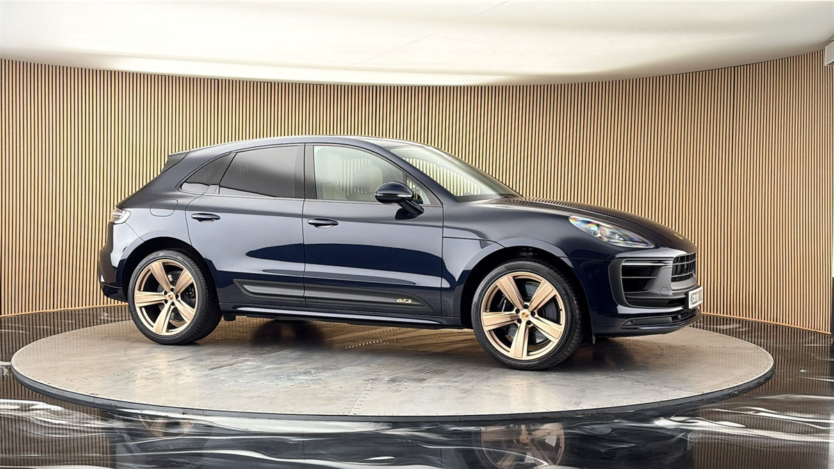More views of Porsche Macan