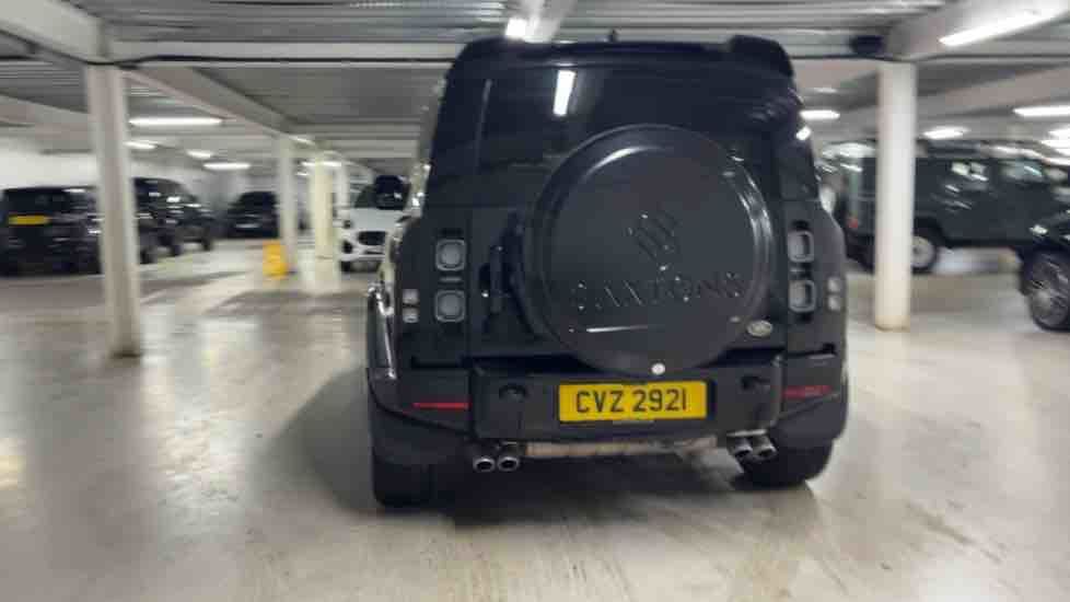 More views of Land Rover Defender 90