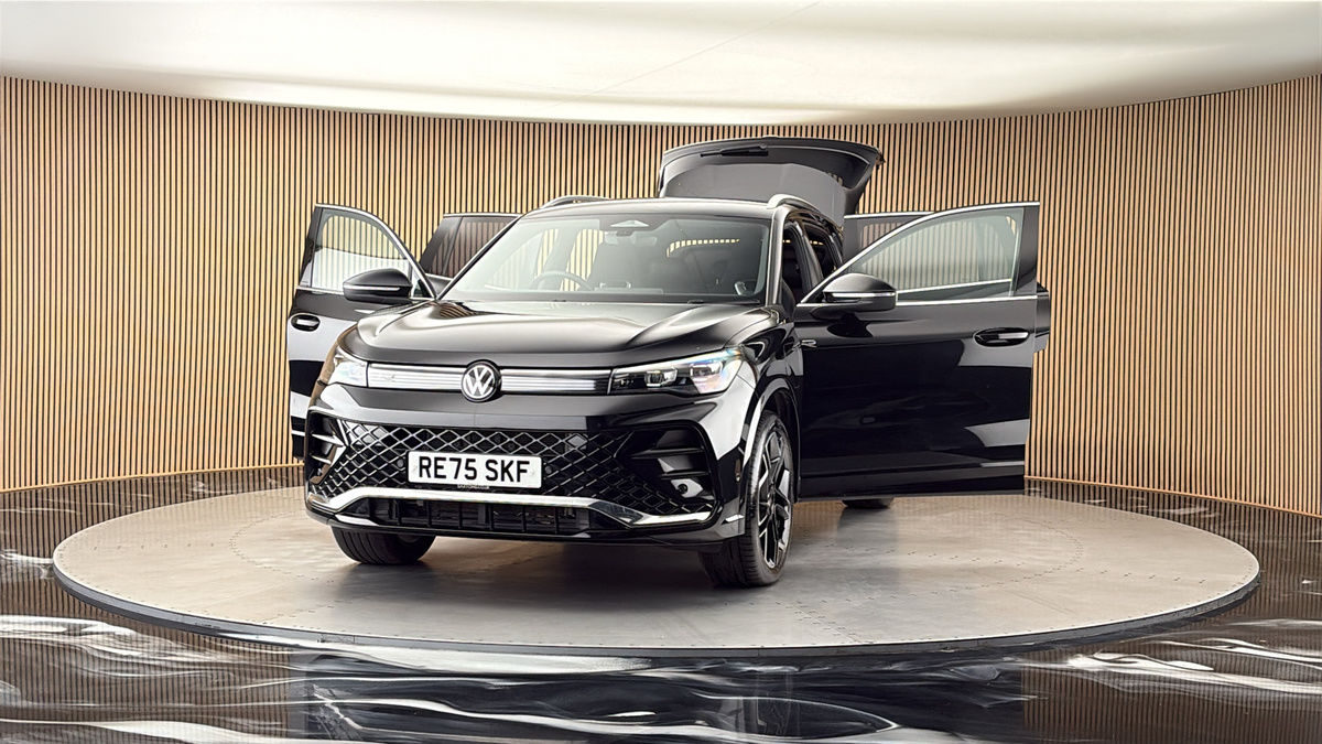 More views of Volkswagen Tiguan