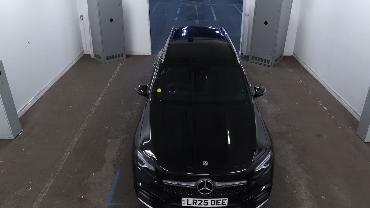 Mercedes-Benz GLB Image 7