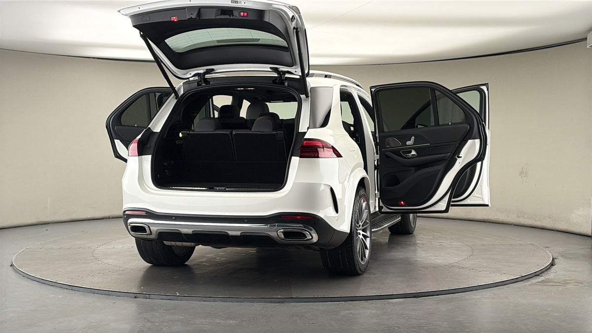 More views of Mercedes-Benz GLE