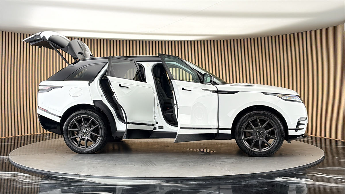 More views of Land Rover Range Rover Velar