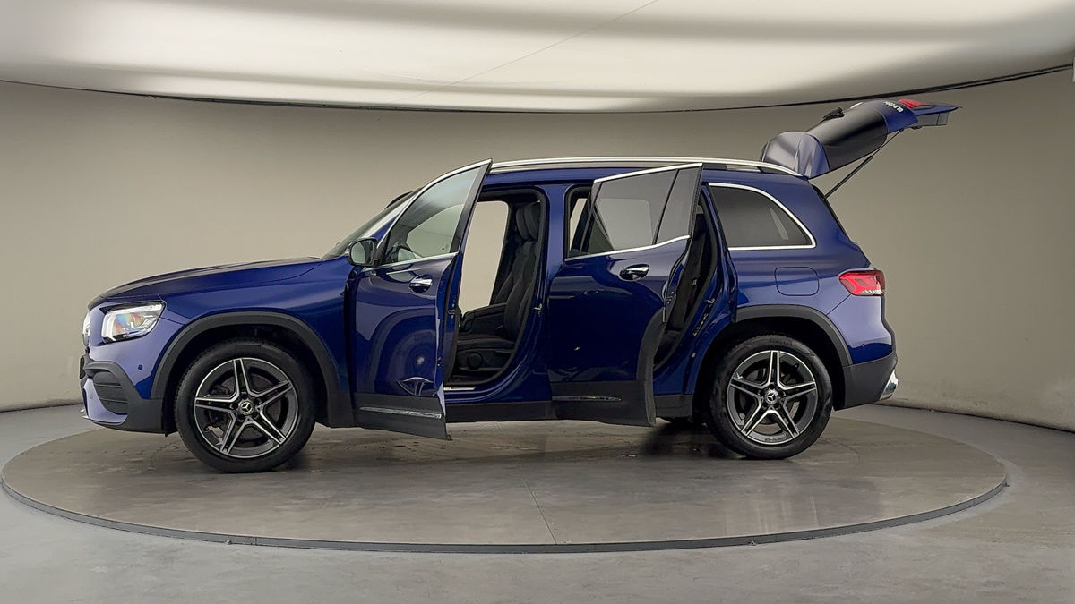 More views of Mercedes-Benz GLB