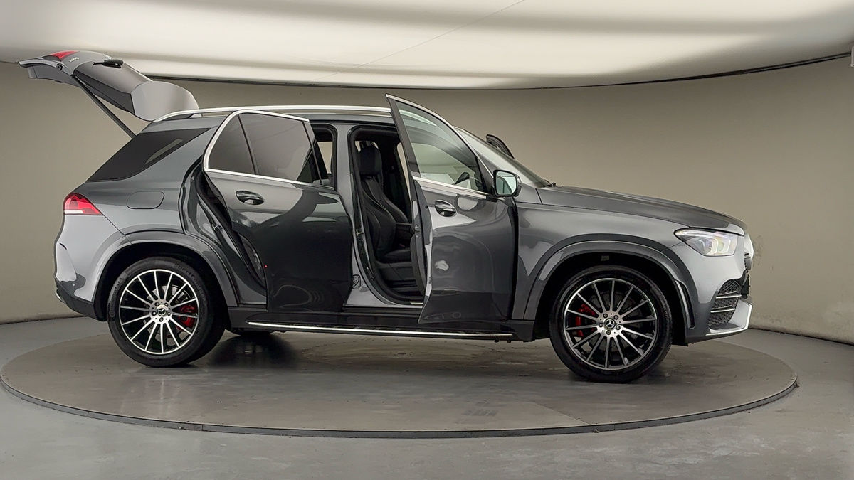 More views of Mercedes-Benz GLE