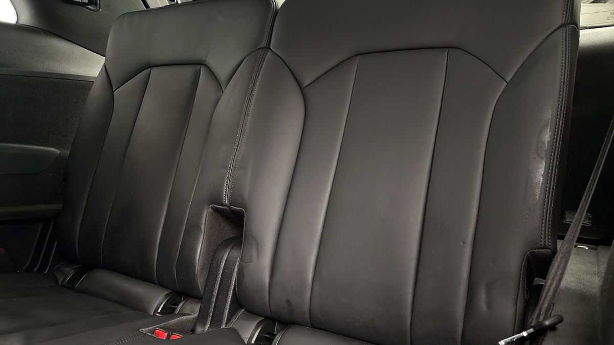 Audi Q7 Image 25