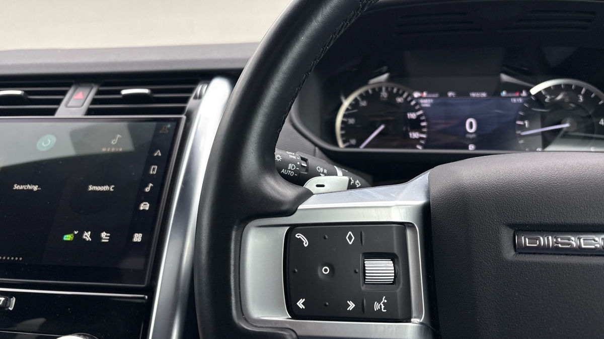 Land Rover Discovery Image 13