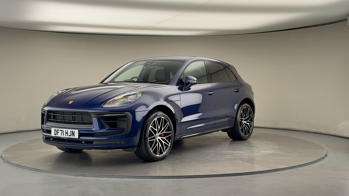 More views of Porsche Macan