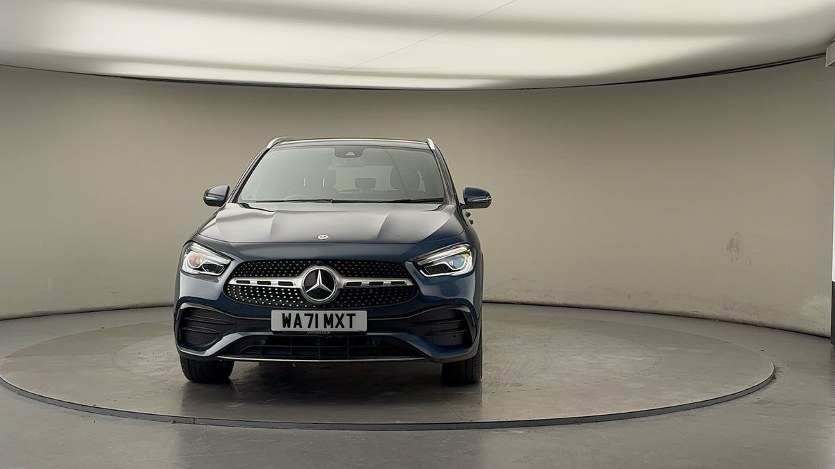 Mercedes-Benz GLA Image 3