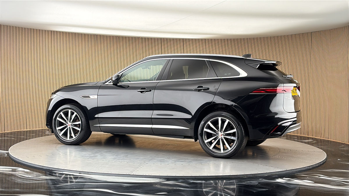More views of Jaguar F-PACE
