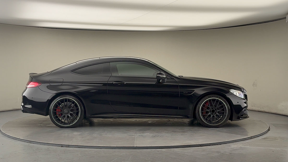 Mercedes-Benz C Class Image 16