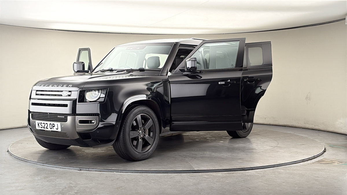 More views of Land Rover Defender 110