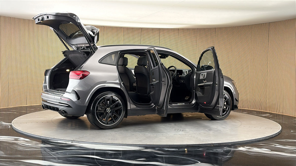 More views of Mercedes-Benz GLA