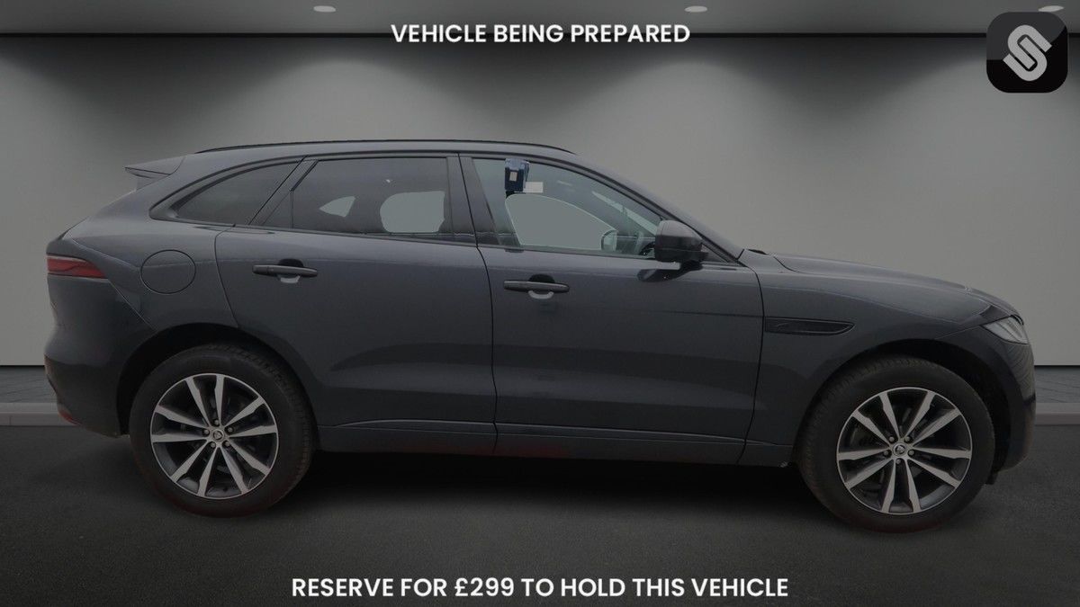 Jaguar F-PACE Image 5