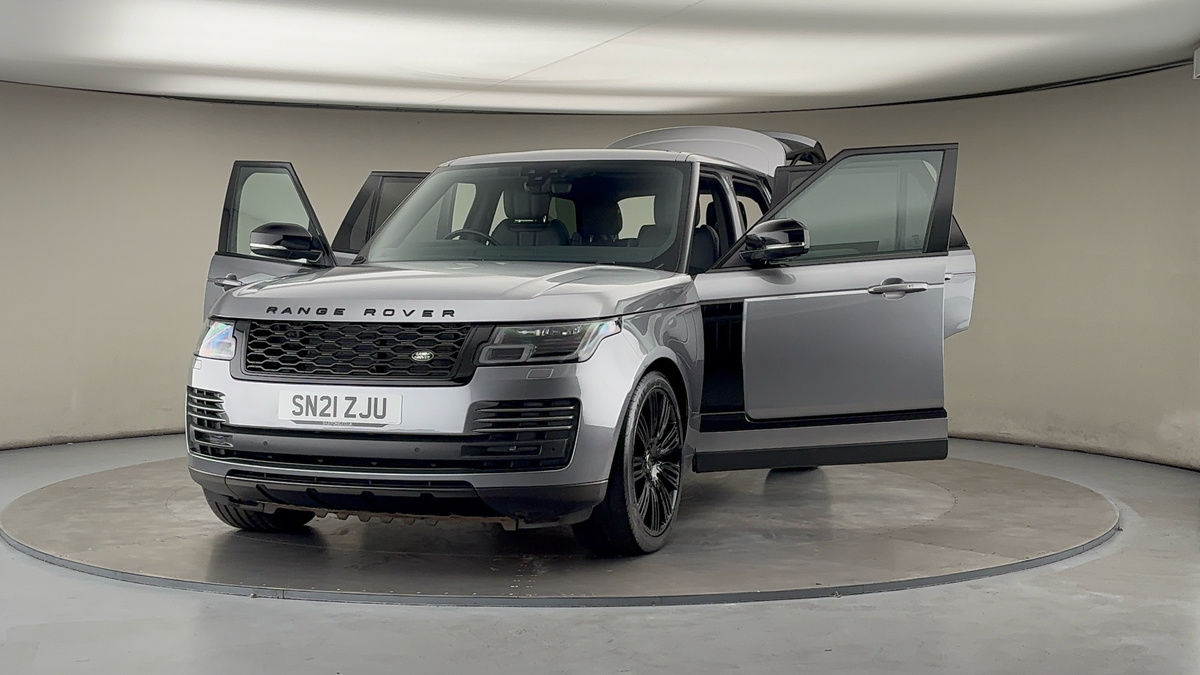 More views of Land Rover Range Rover