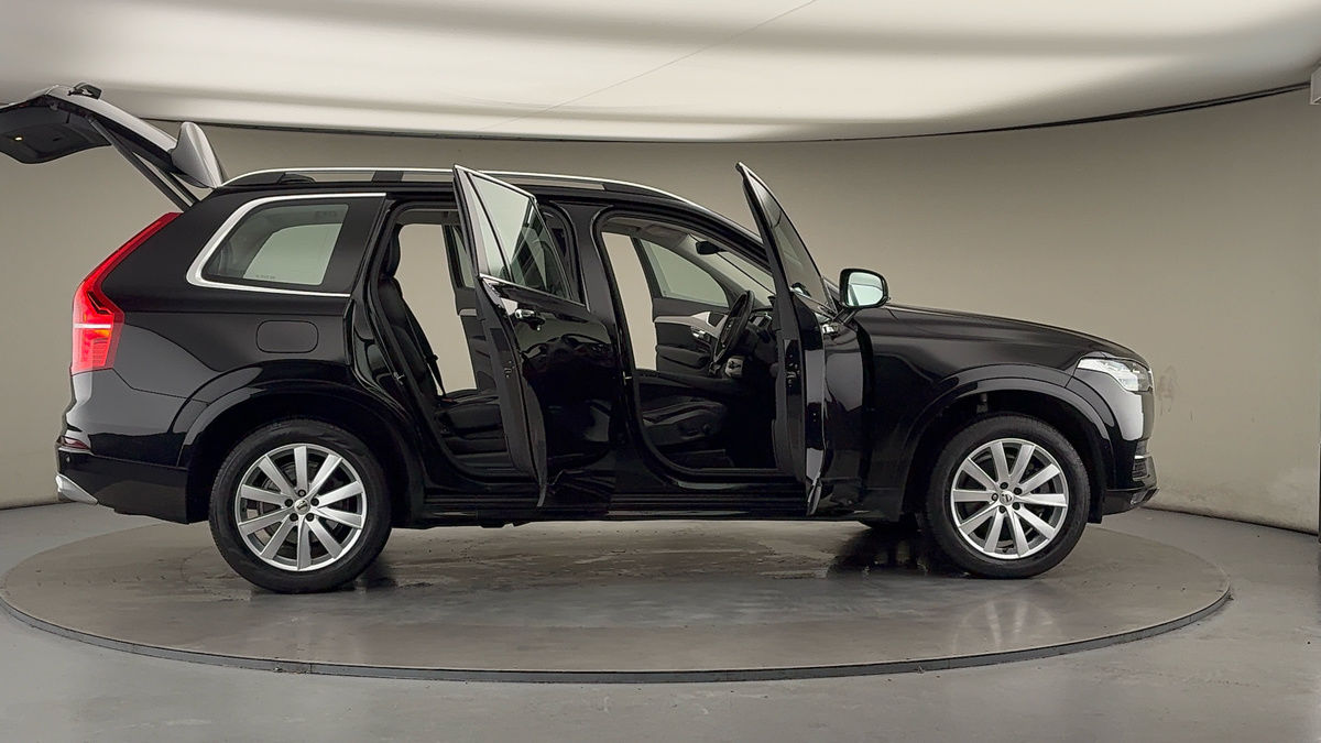 More views of Volvo XC90