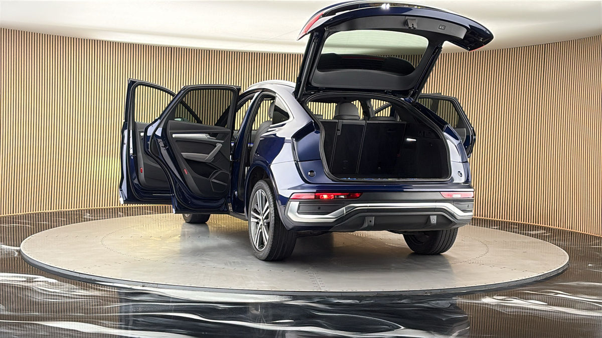 More views of Audi Q5