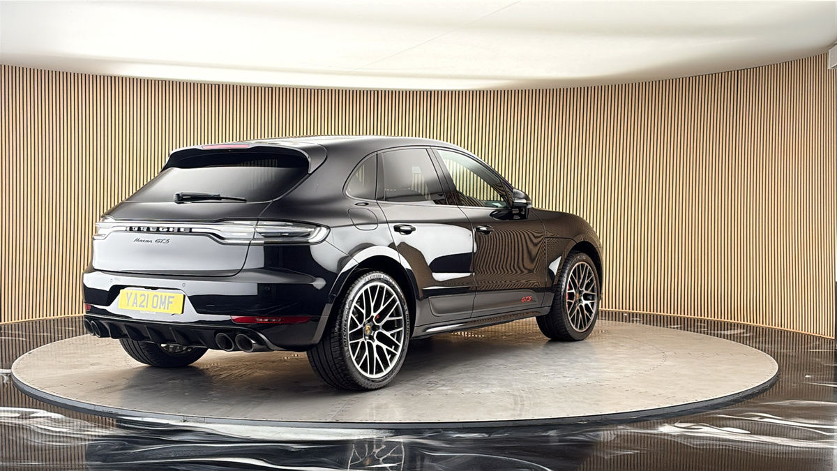 More views of Porsche Macan