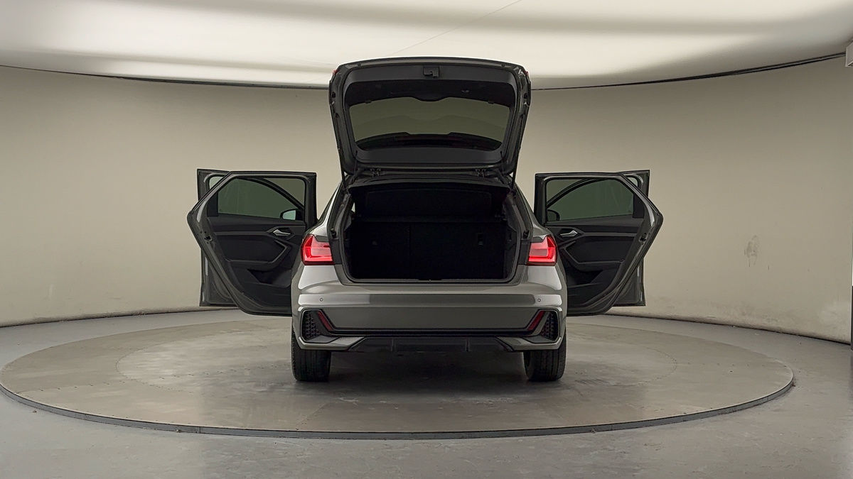 More views of Audi A1