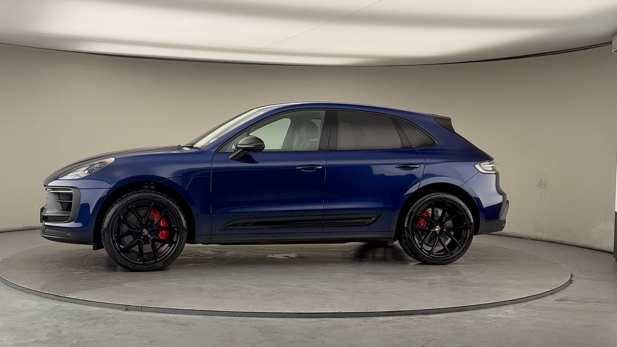 More views of Porsche Macan