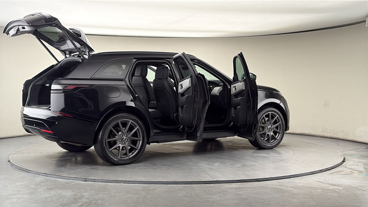 More views of Land Rover Range Rover Velar