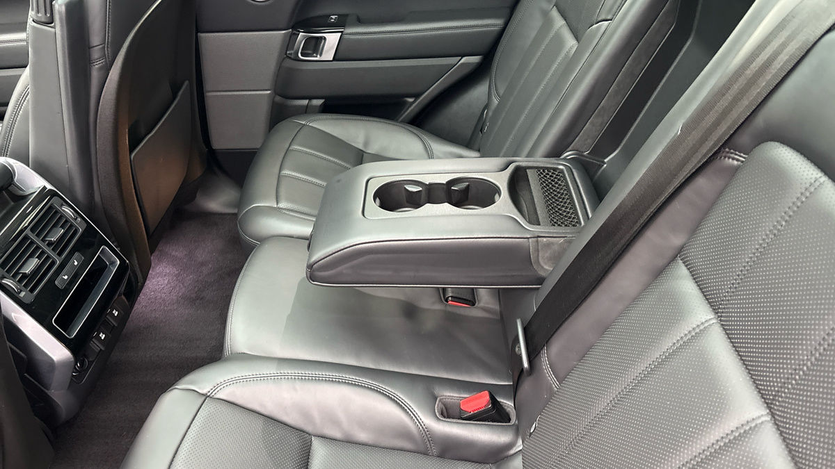 Land Rover Range Rover Sport Urban Image 9