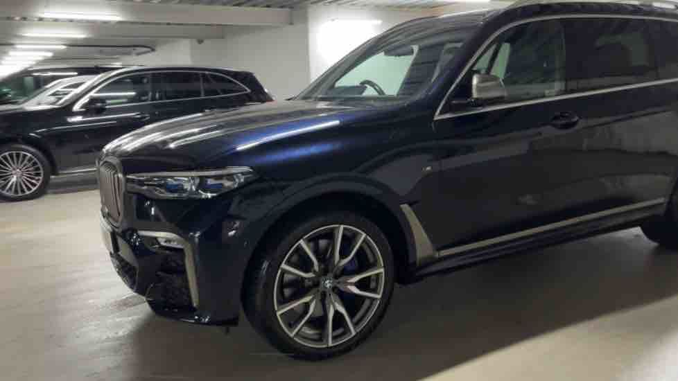 More views of BMW X7