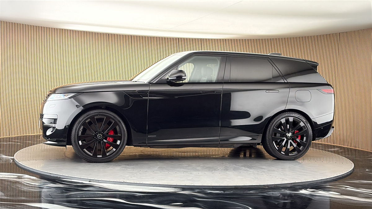 More views of Land Rover Range Rover Sport