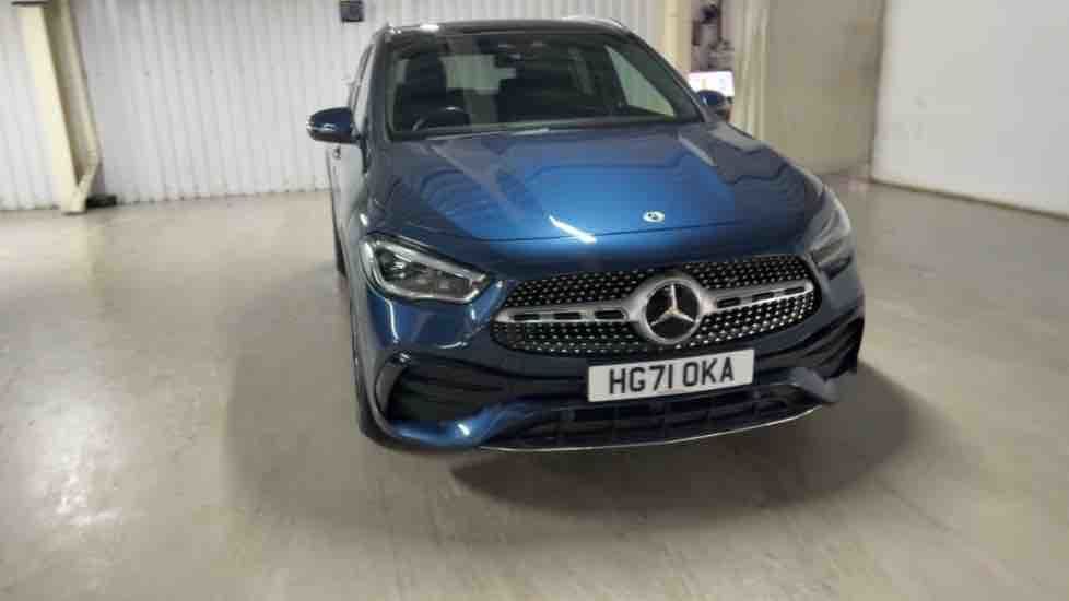 More views of Mercedes-Benz GLA