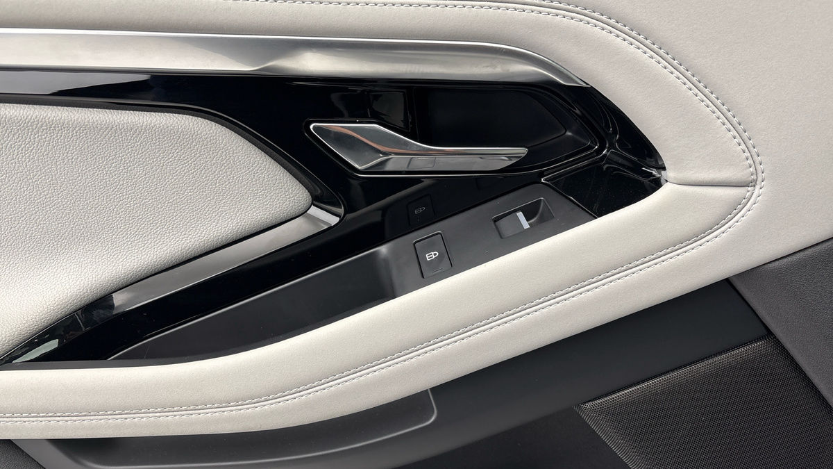 Land Rover Range Rover Evoque Image 19