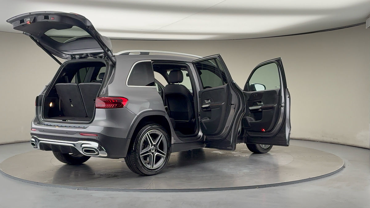 More views of Mercedes-Benz GLB