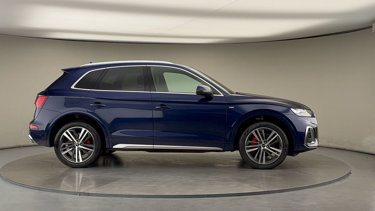 More views of Audi Q5