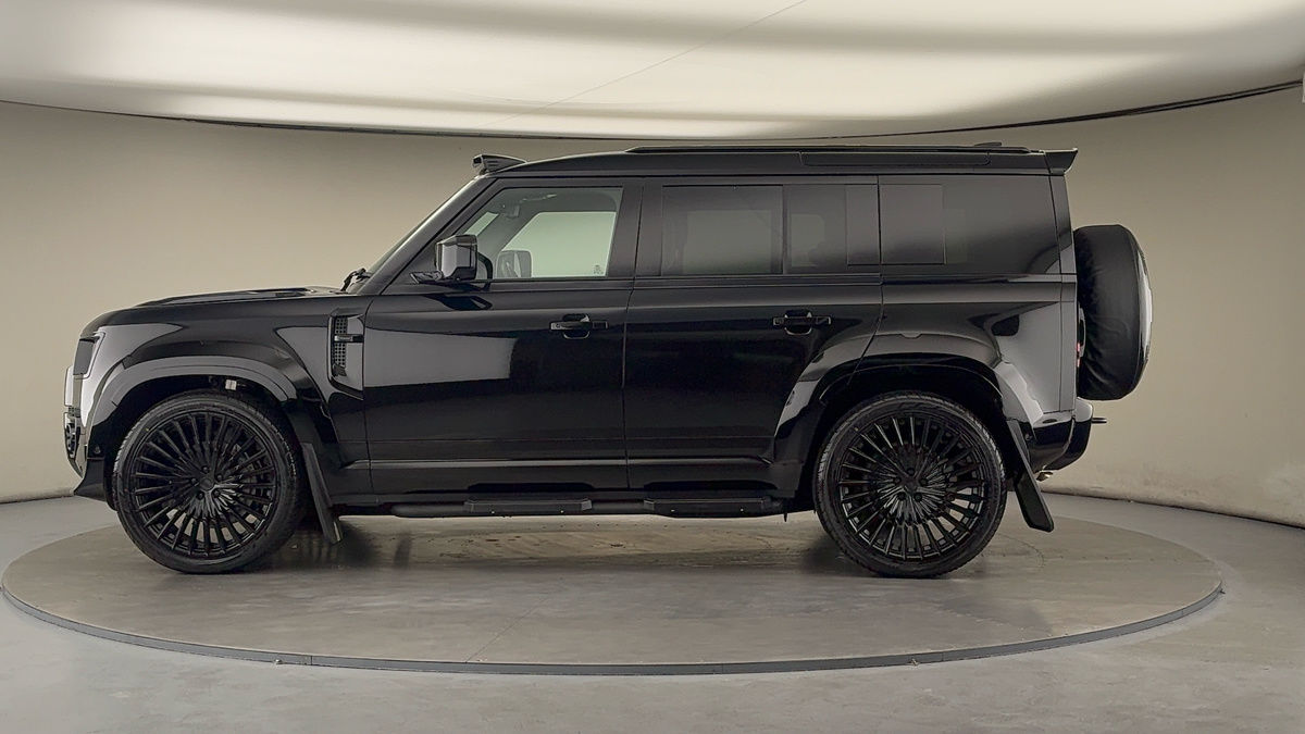 Land Rover Defender 110 Urban Image 15