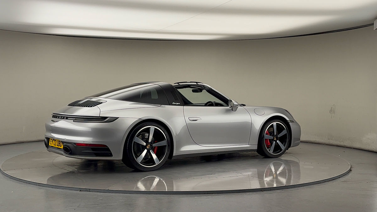 More views of Porsche 911