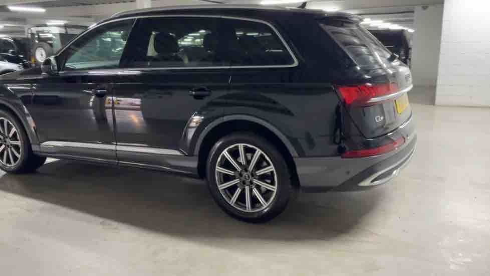 More views of Audi Q7