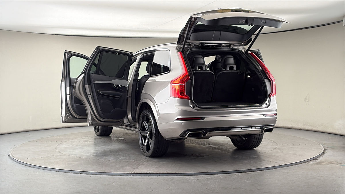 More views of Volvo XC90