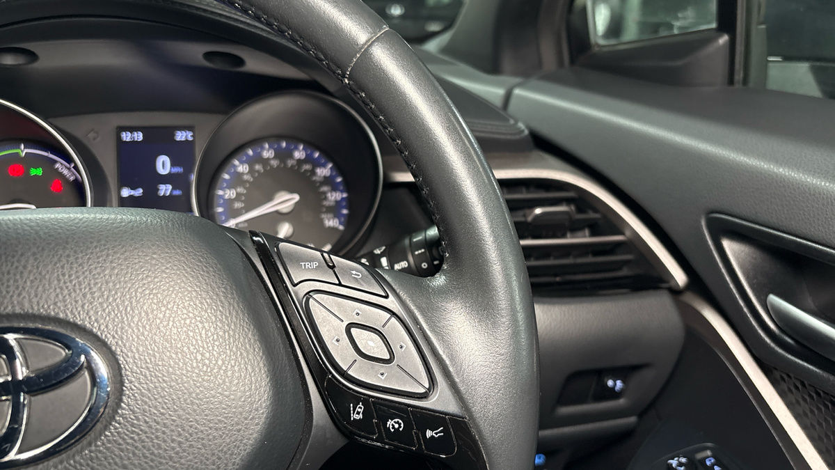 Toyota C-HR Image 14