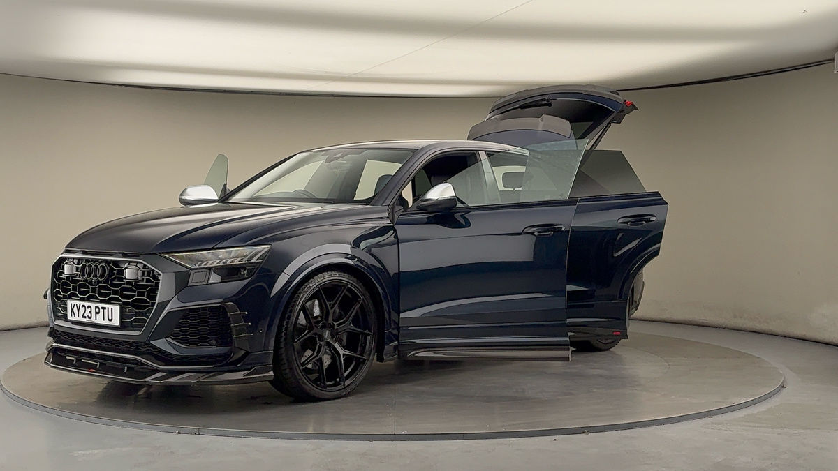 More views of Audi RSQ8