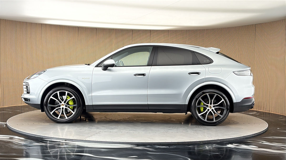 Porsche Cayenne Image 15