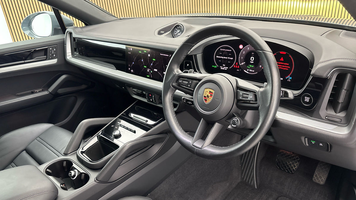 Porsche Cayenne Image 5