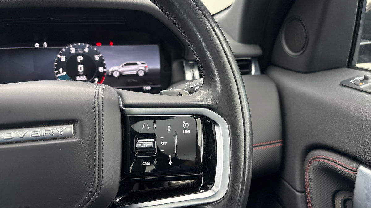 Land Rover Discovery Sport Image 14