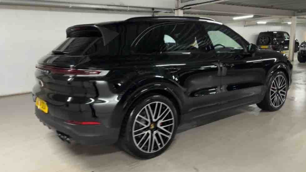 More views of Porsche Cayenne