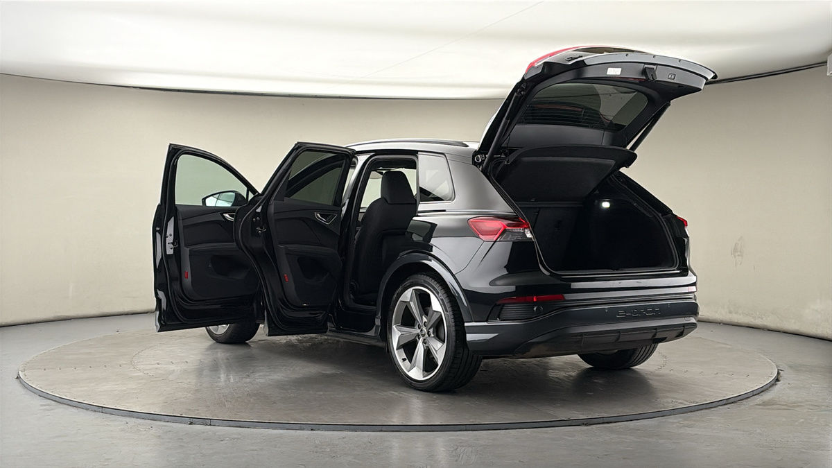 Audi Q4 e-tron Image 24
