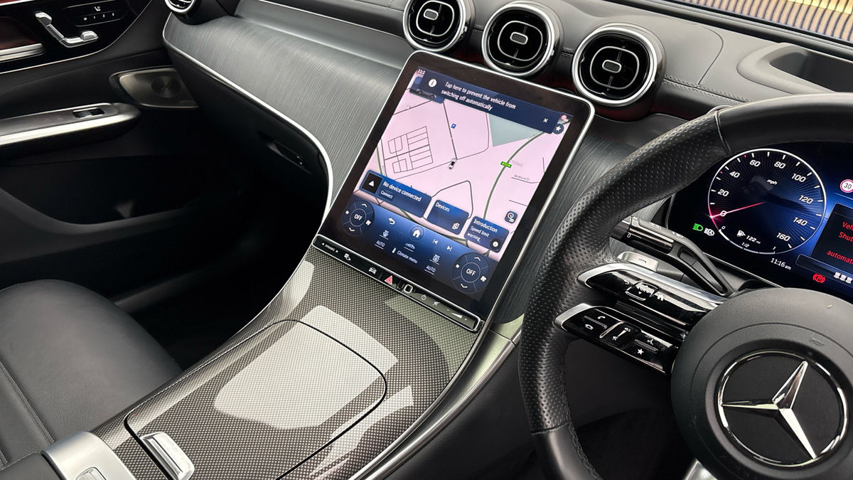 Mercedes-Benz GLC Image 18