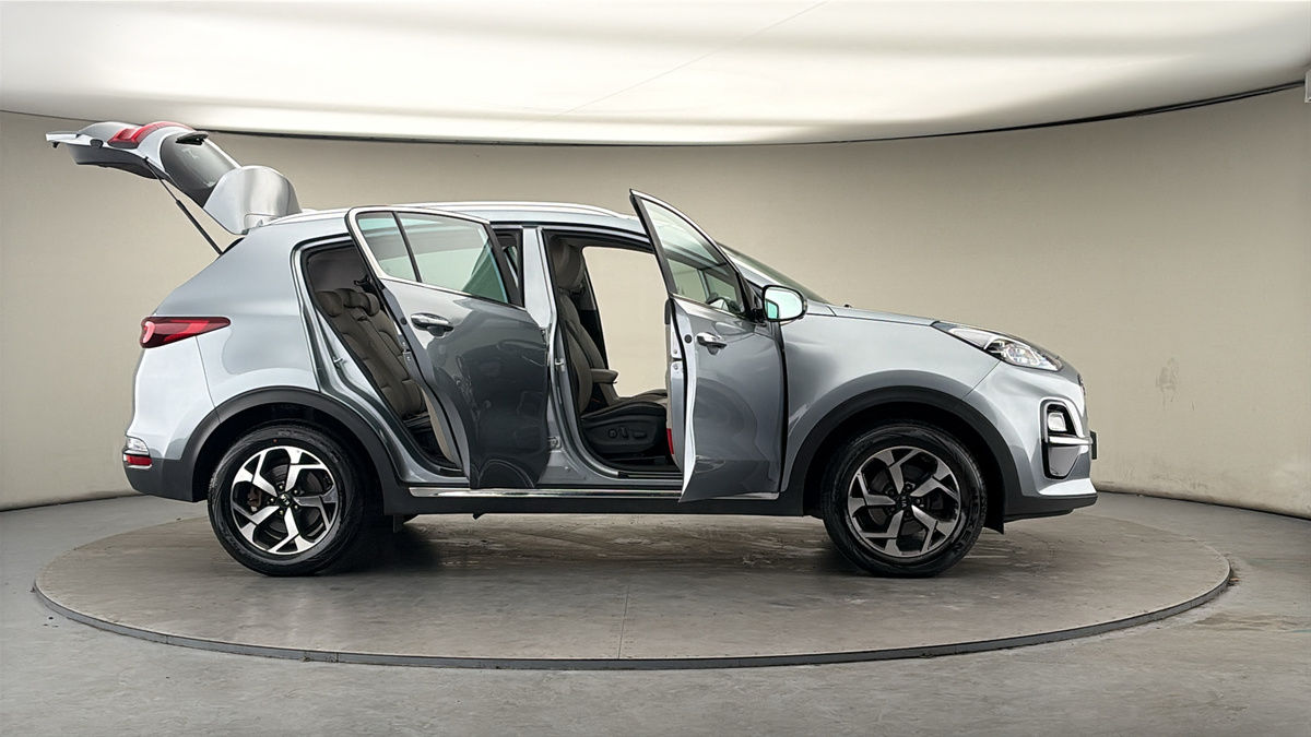 More views of Kia Sportage