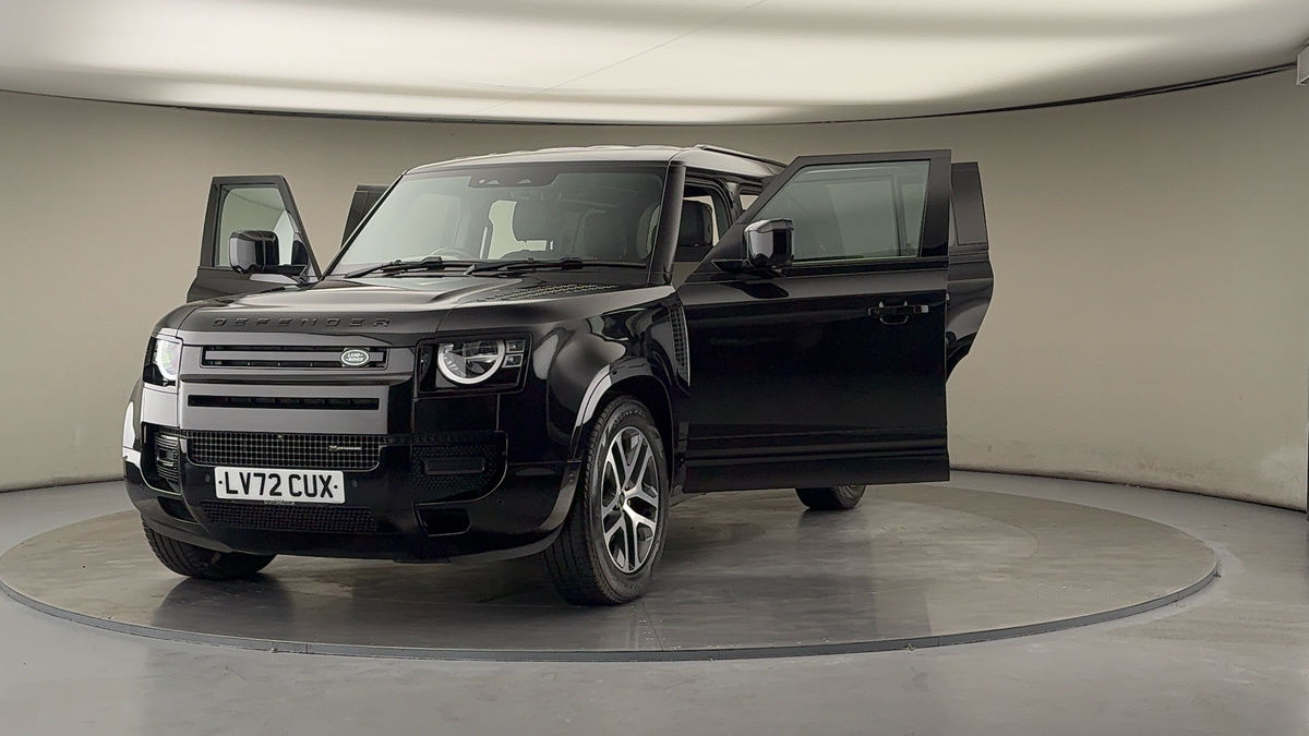 More views of Land Rover Defender 110