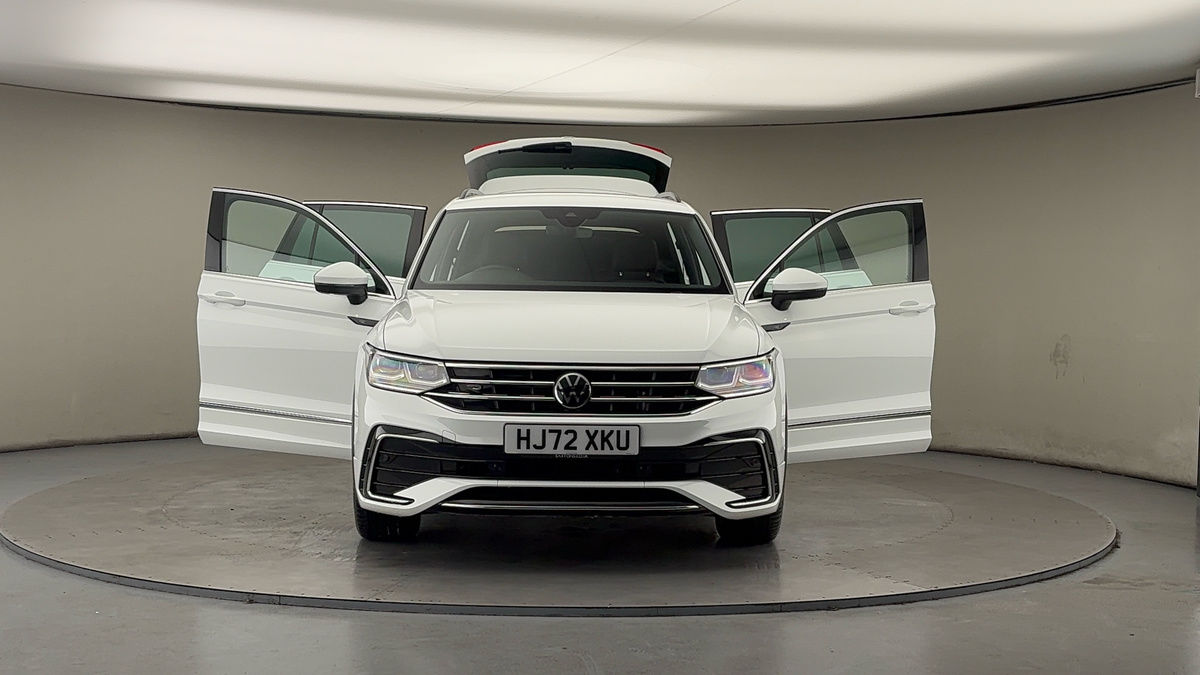 More views of Volkswagen Tiguan