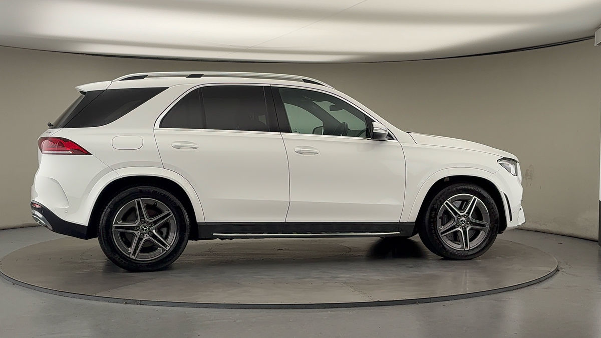 More views of Mercedes-Benz GLE