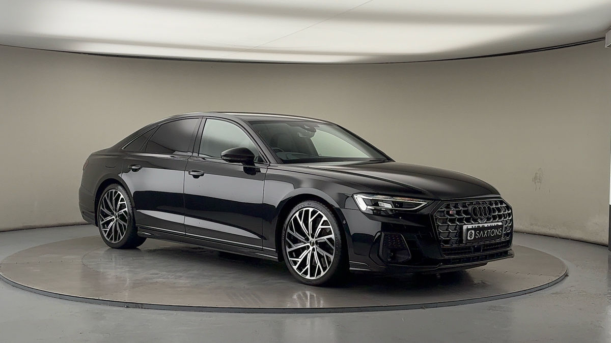 More views of Audi S8