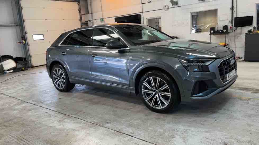 More views of Audi Q8