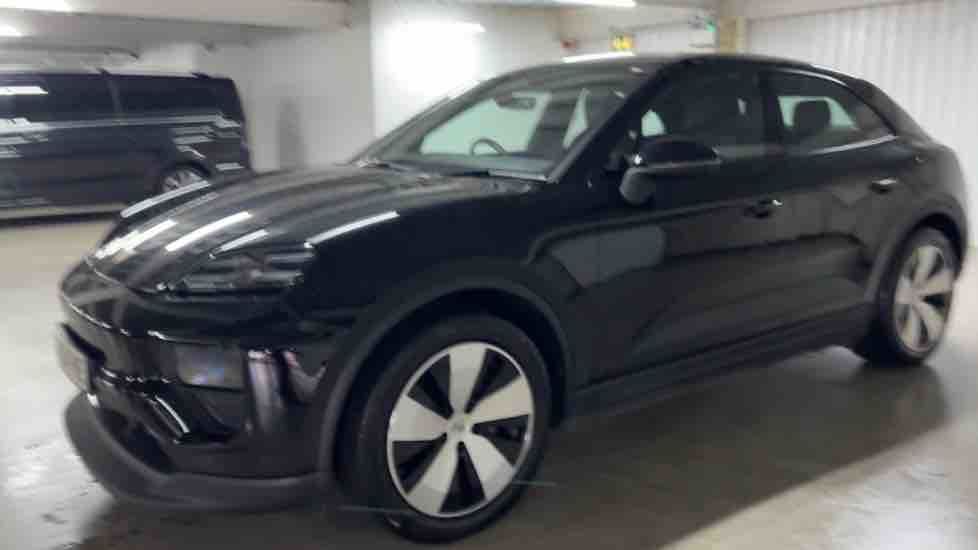 More views of Porsche Macan
